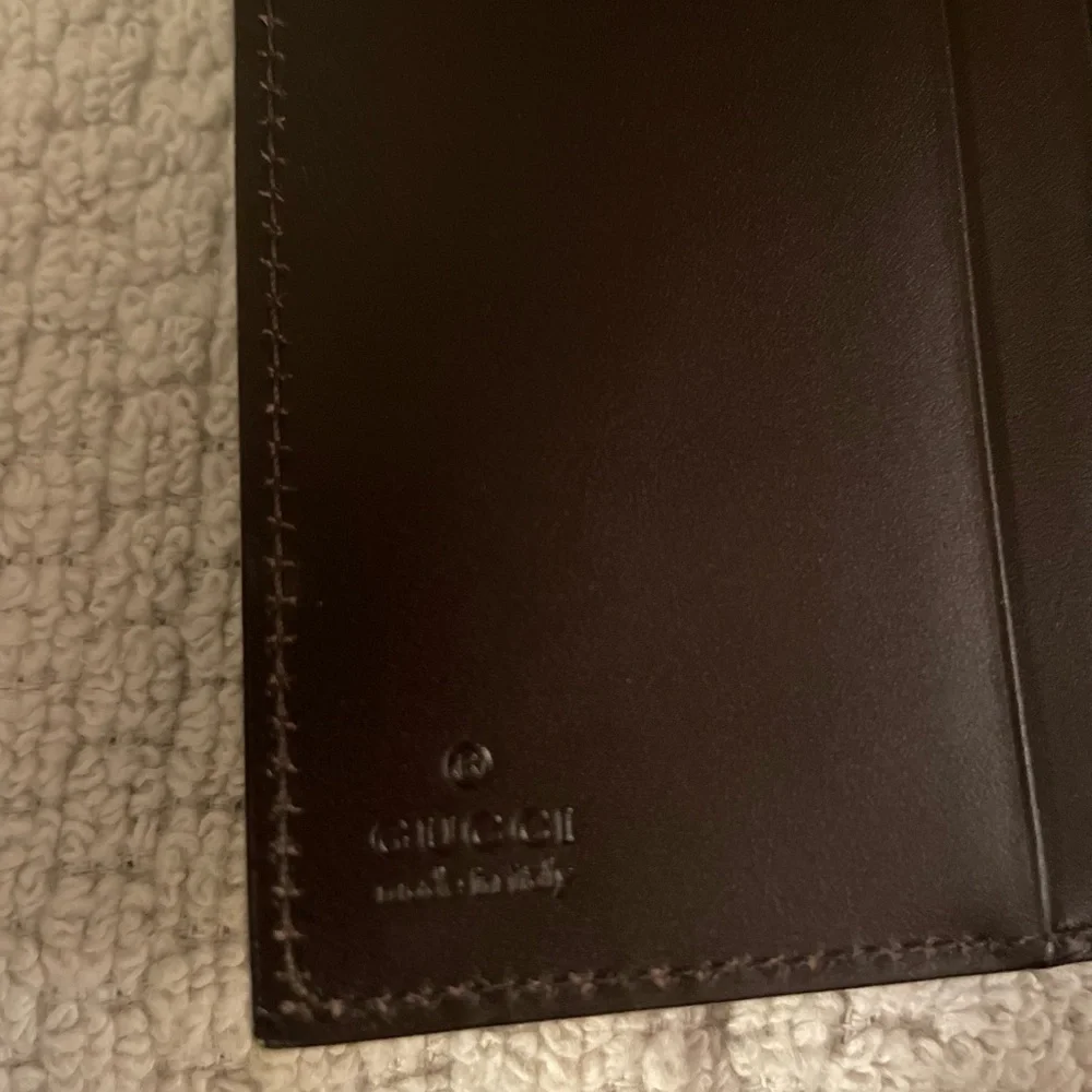 Vintage Gucci Long Leather Wallet - Picture 5 of 15